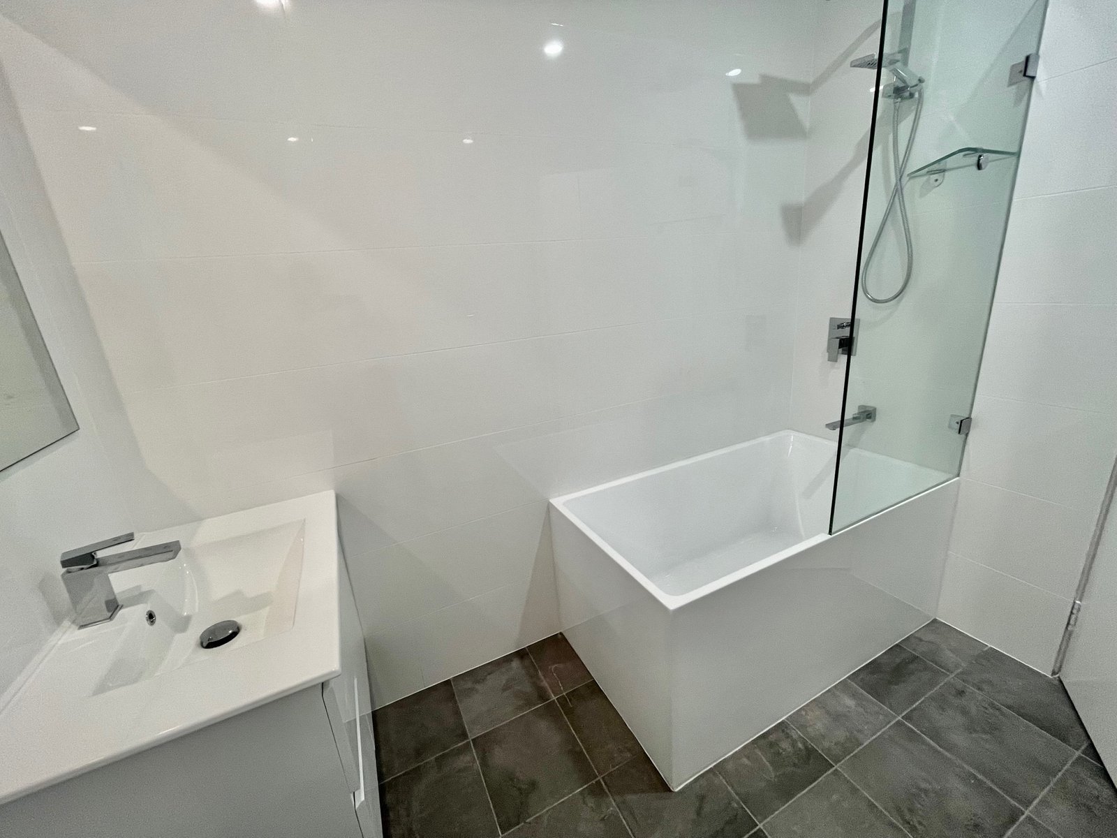 8/10 Colin Street LAKEMBA 6