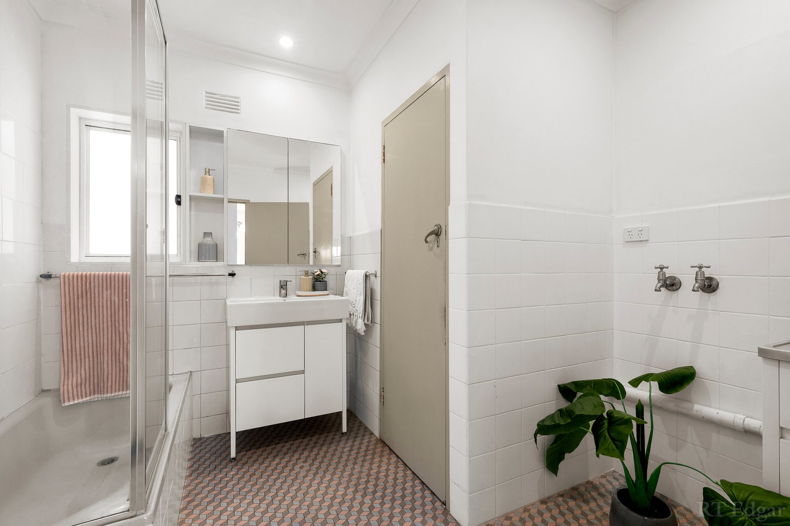 Real Estate and Property in 8/10 Havelock Road, Hawthorn East, VIC