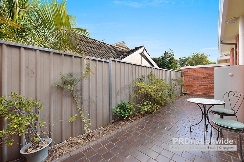 8/10 Oldham Crescent DOLLS POINT 6