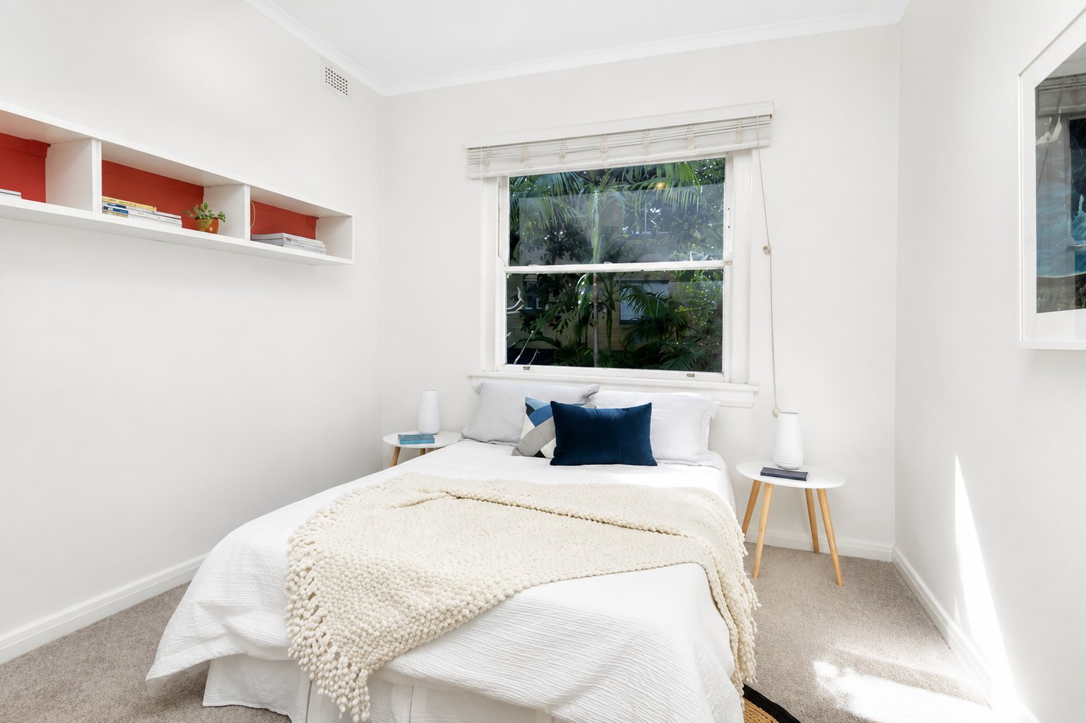 8/10 Warners Avenue NORTH BONDI 5