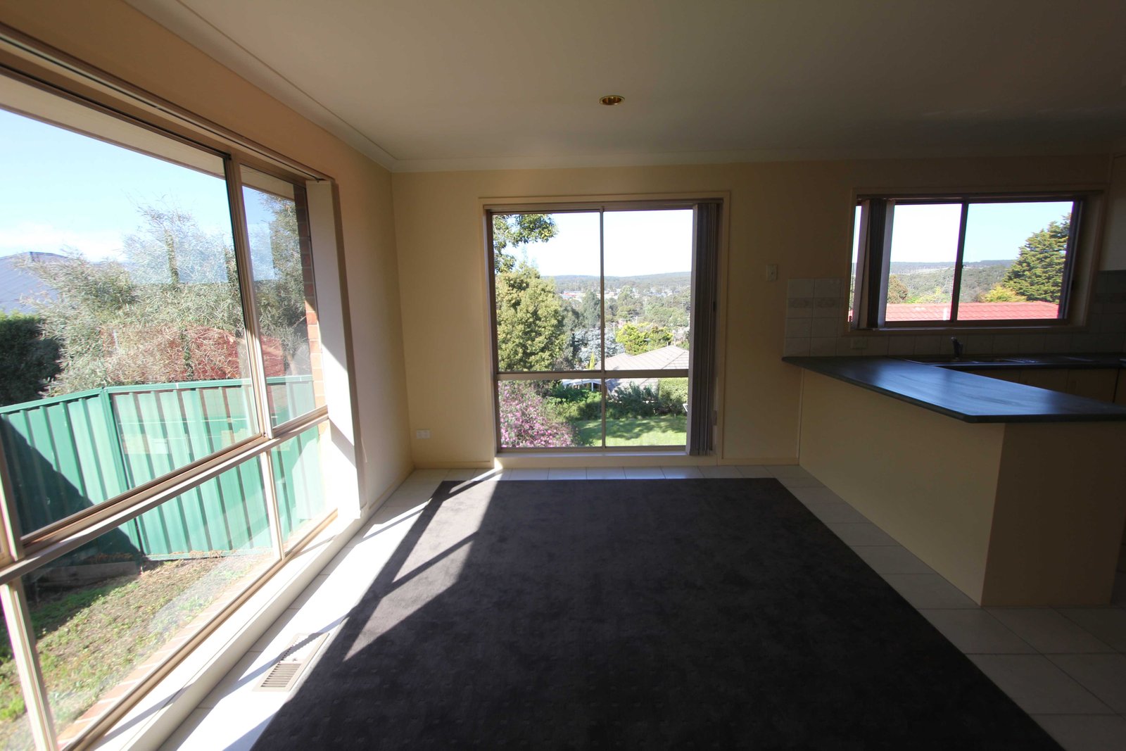 Gallery: 8/1010 Geelong Road