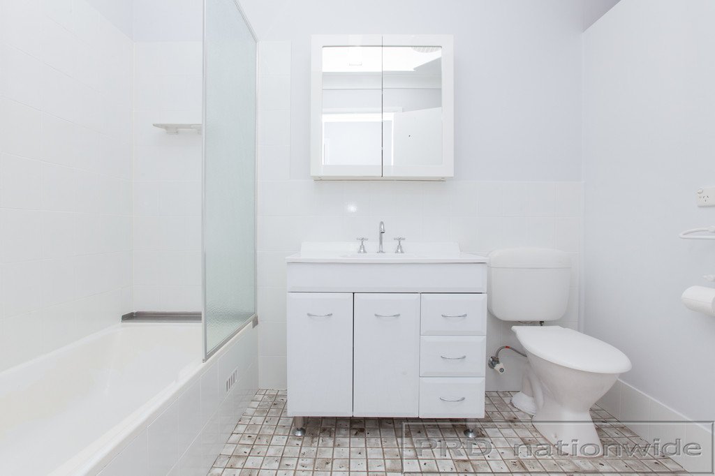 8/102 Mitchell Avenue KURRI KURRI 9