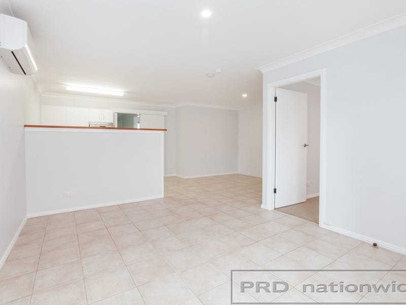 8/102 Mitchell Avenue KURRI KURRI 2