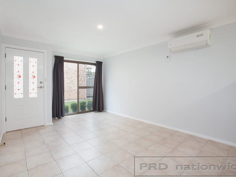 8/102 Mitchell Avenue KURRI KURRI 3