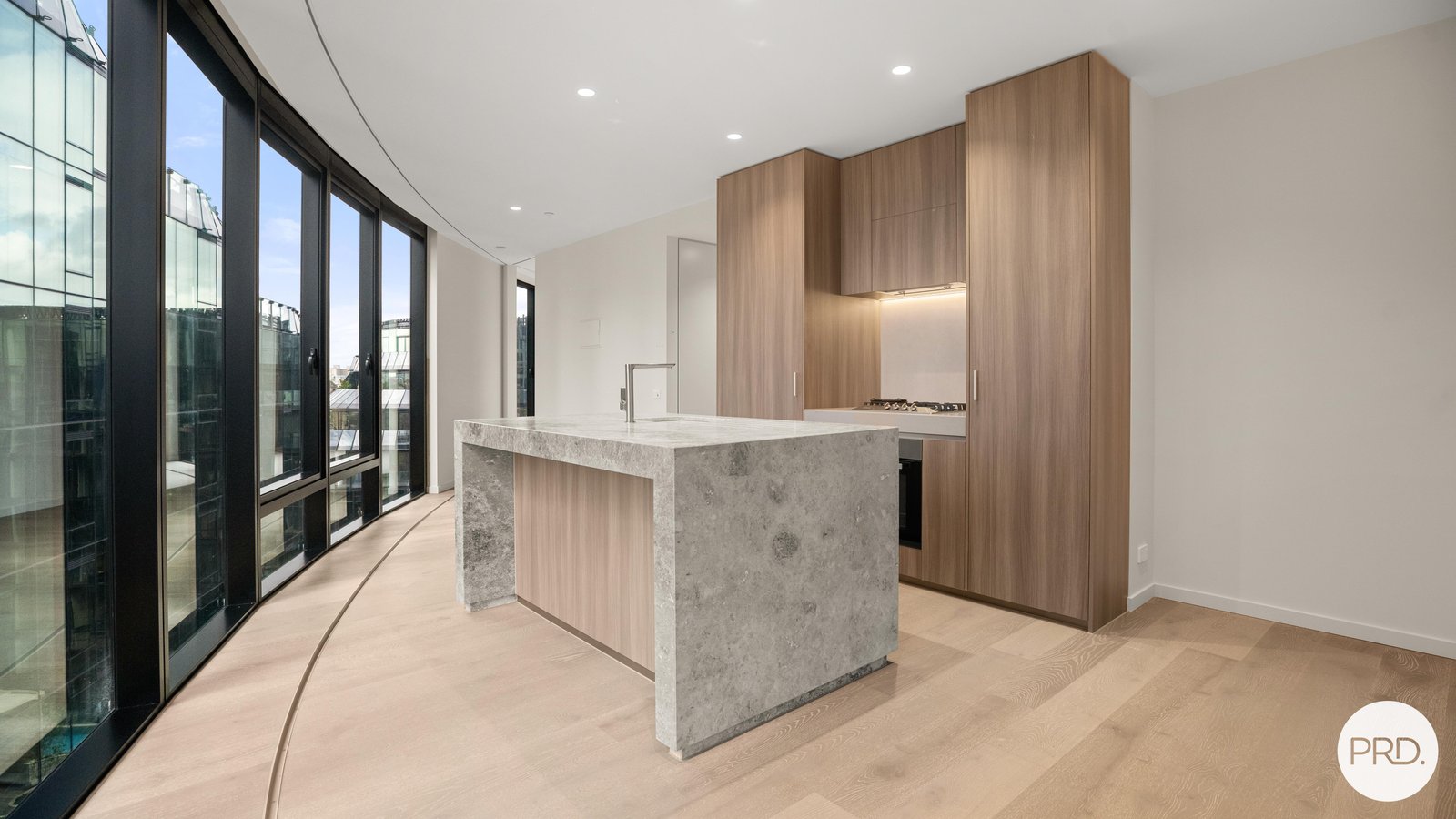 810/605 St Kilda Road MELBOURNE 2