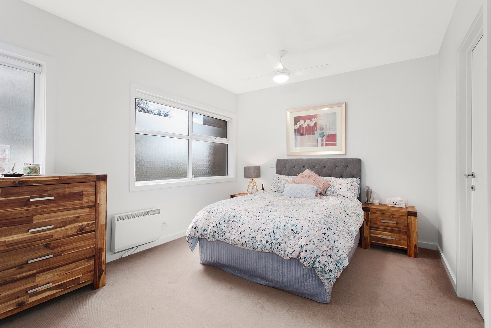 Gallery: 8/107 Nepean Highway