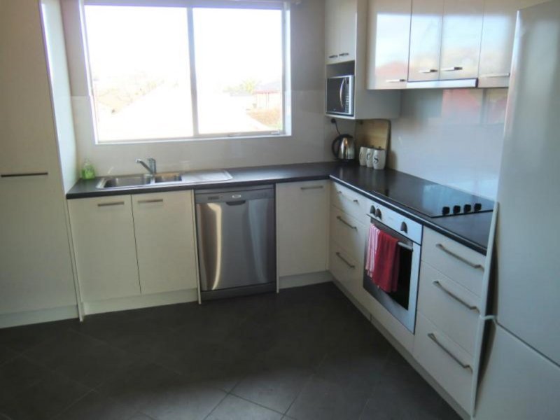 Gallery: 8/107 Somerville Road