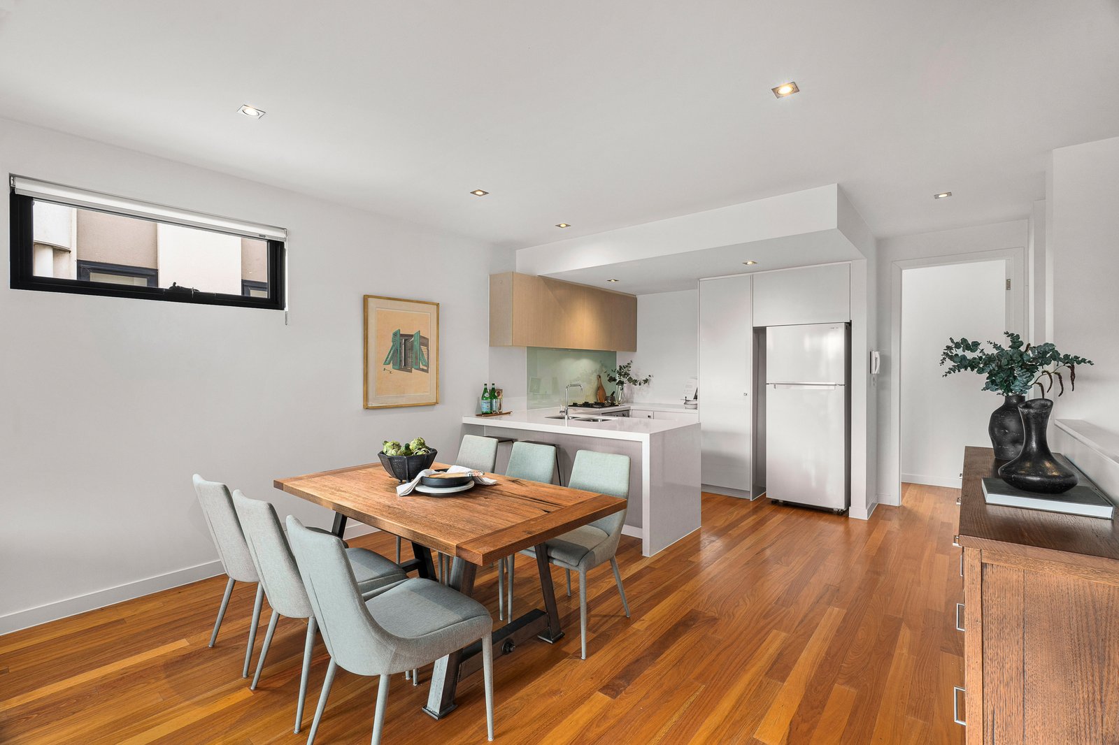 Gallery: 8/109 Asling Street