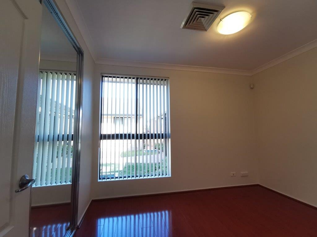8/11 Berith Street KINGSGROVE 6
