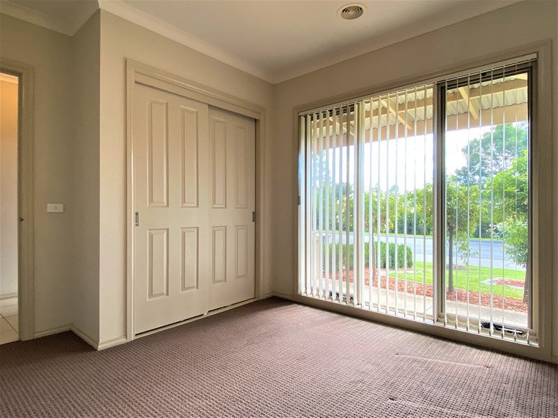 811 Centaur Road HAMILTON VALLEY 7