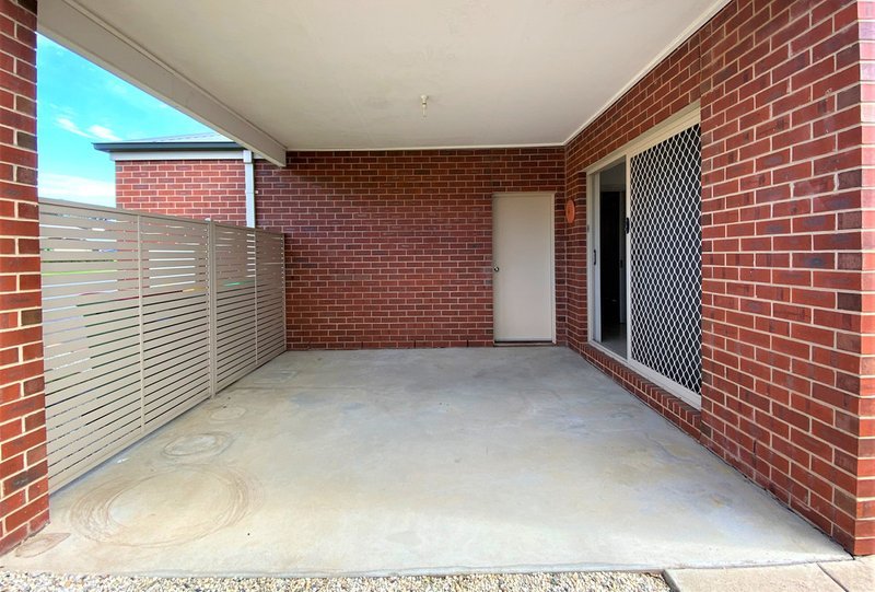 811 Centaur Road HAMILTON VALLEY 11