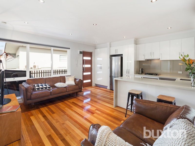 Gallery: 8/11 McDonald Street