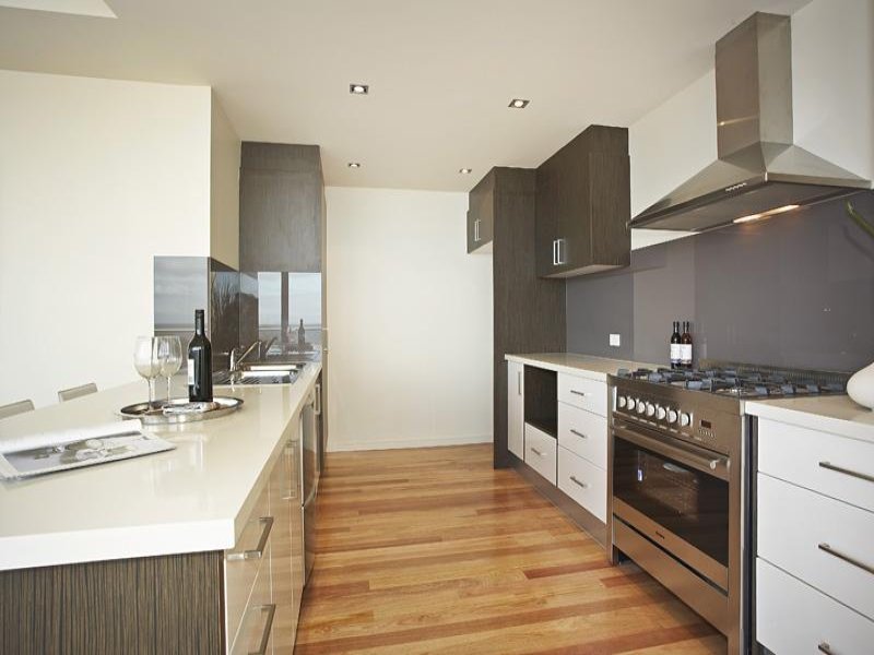Gallery: 8/11 Waltham Street