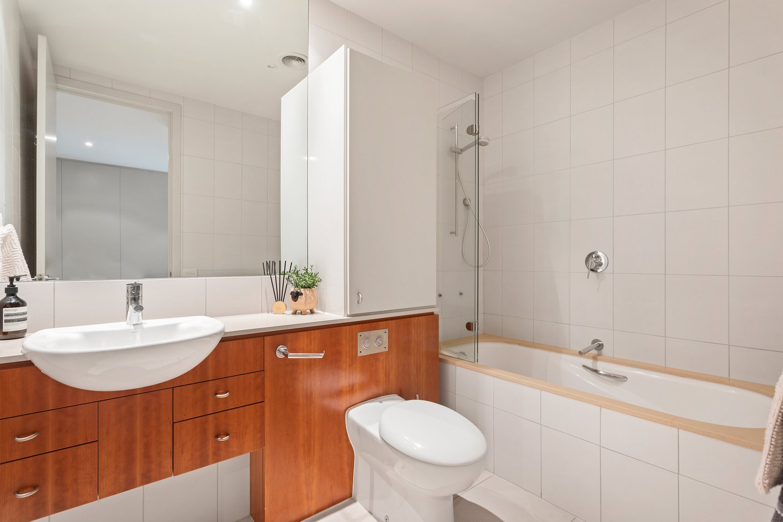 Real Estate and Property in 8/110 Martin Street, Brighton, VIC