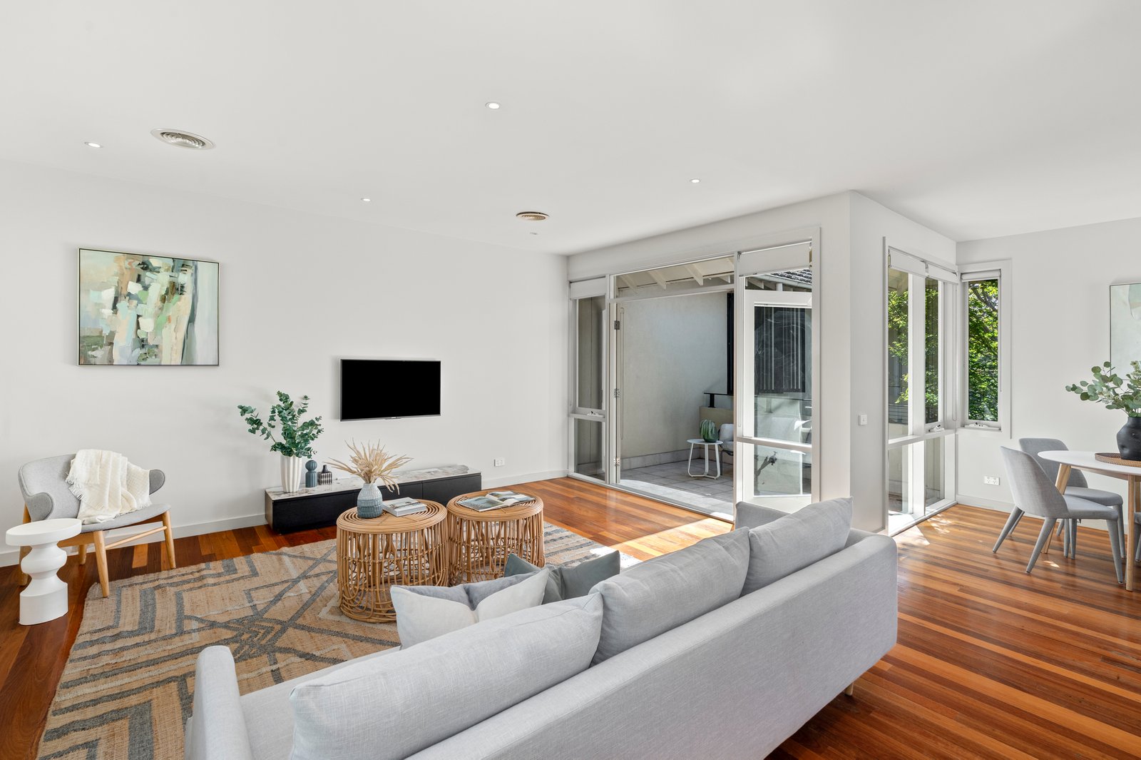 Gallery: 8/110 Martin Street