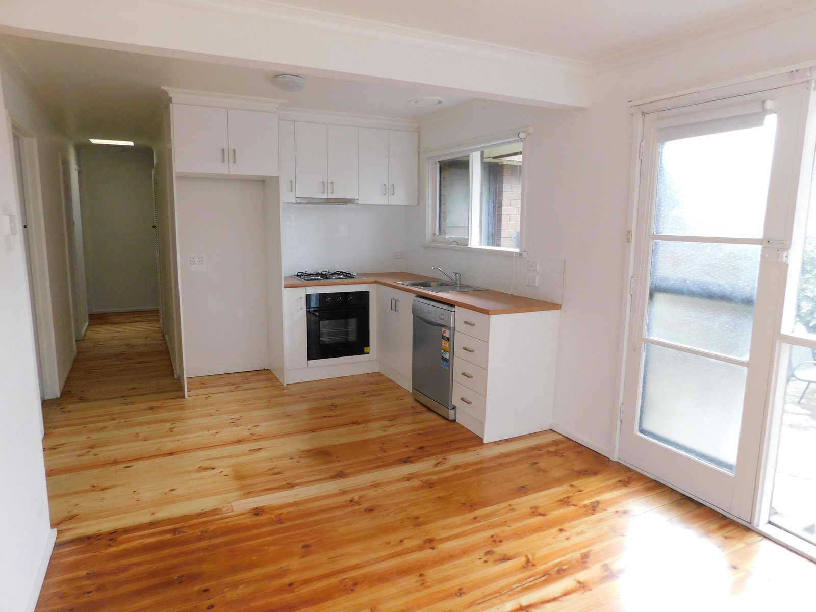 Gallery: 8/1106 Howitt Street
