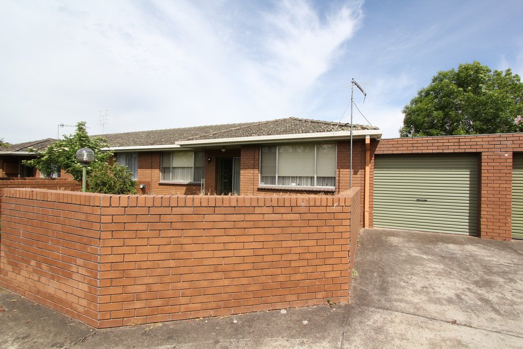 8/1110 Howitt Street WENDOUREE 1