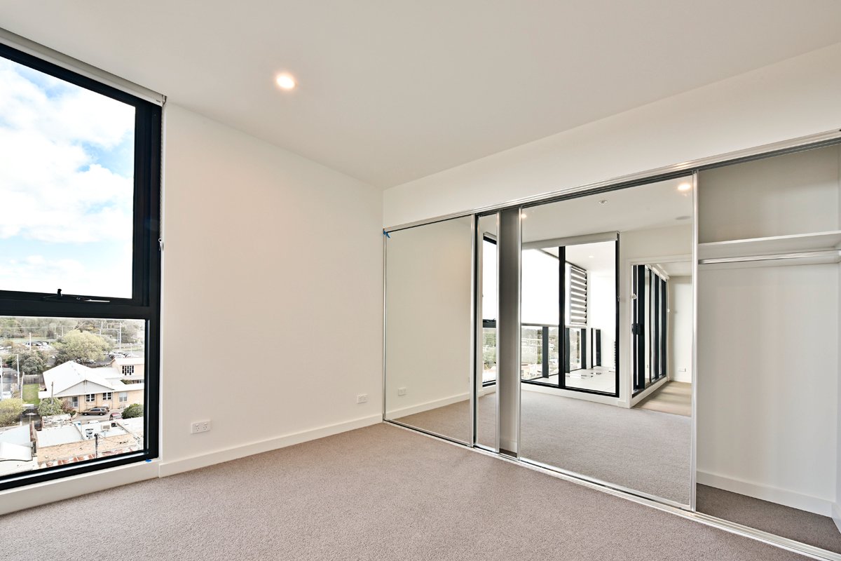 Gallery: 811/2-6 Railway Road