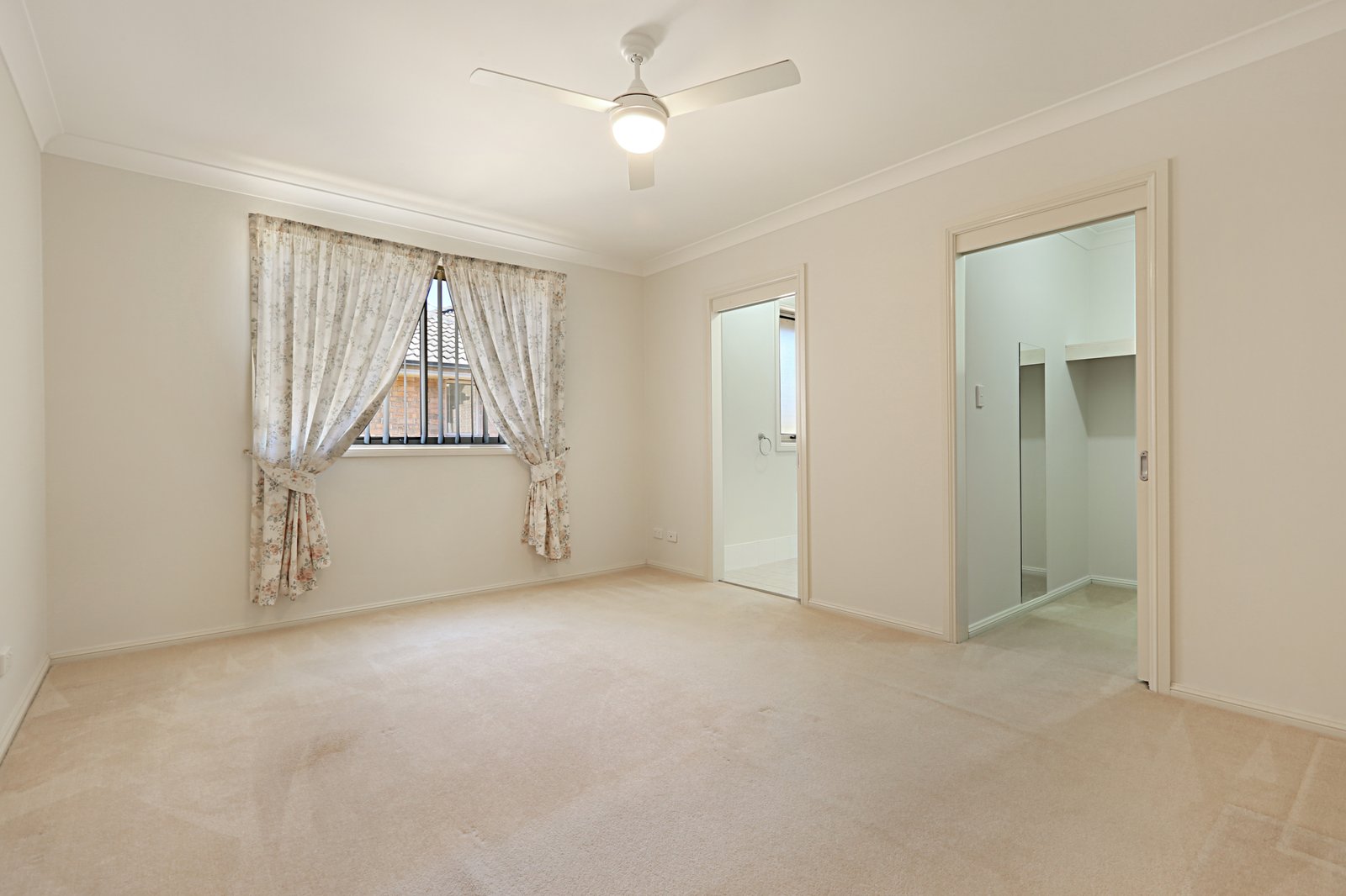 8/112 Bong Bong Road HORSLEY 5