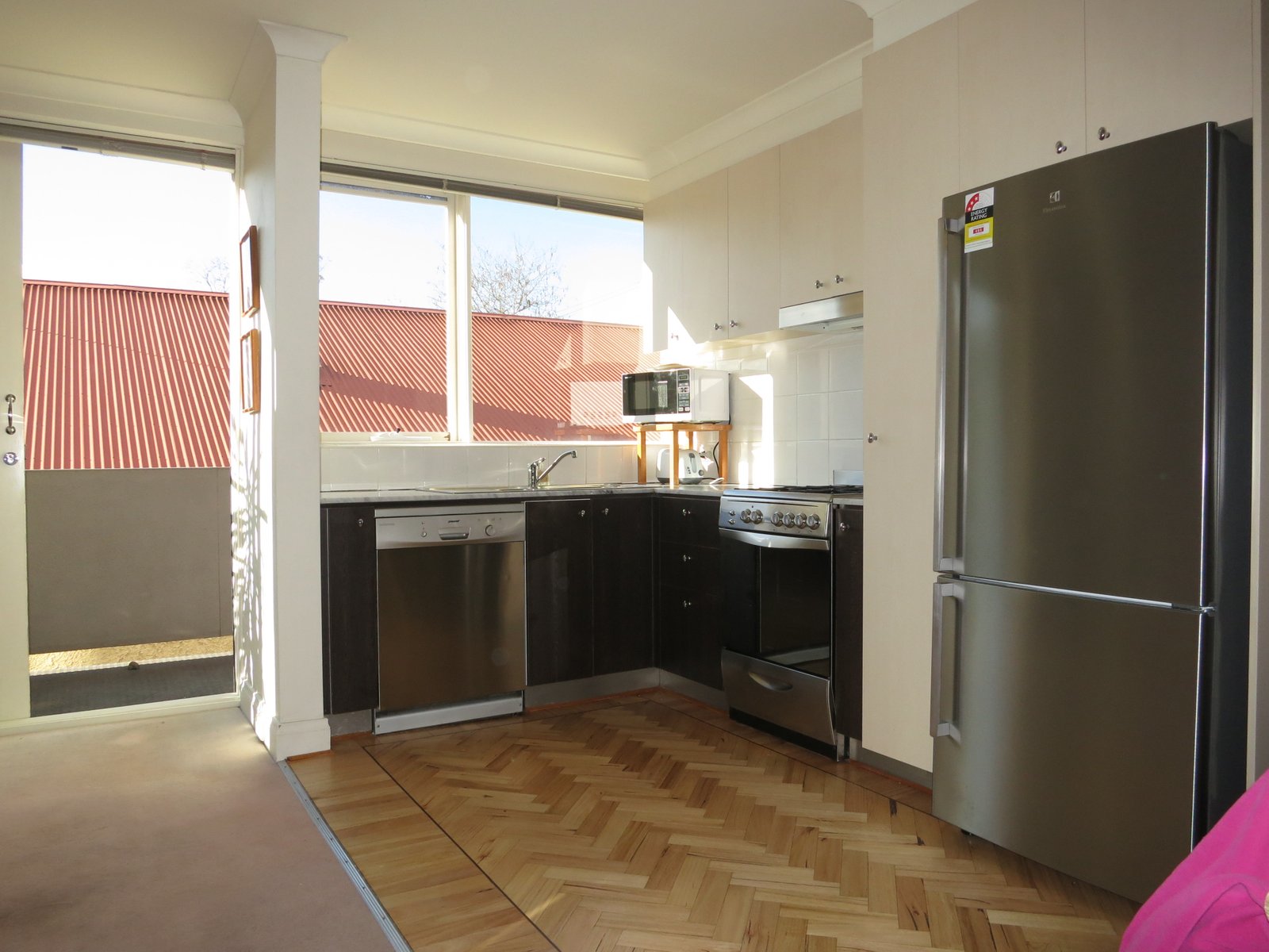 Gallery: 8/113-115 Chapel Street