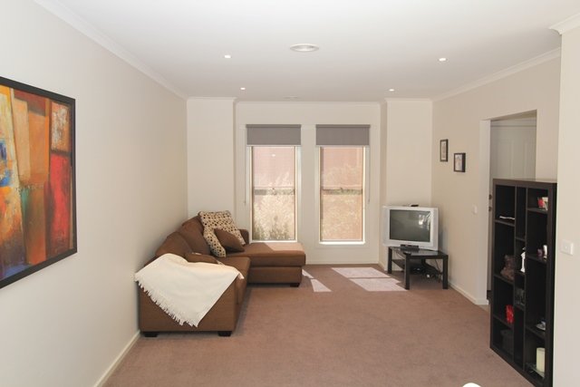 8/115A Mansfield Avenue MOUNT CLEAR 2