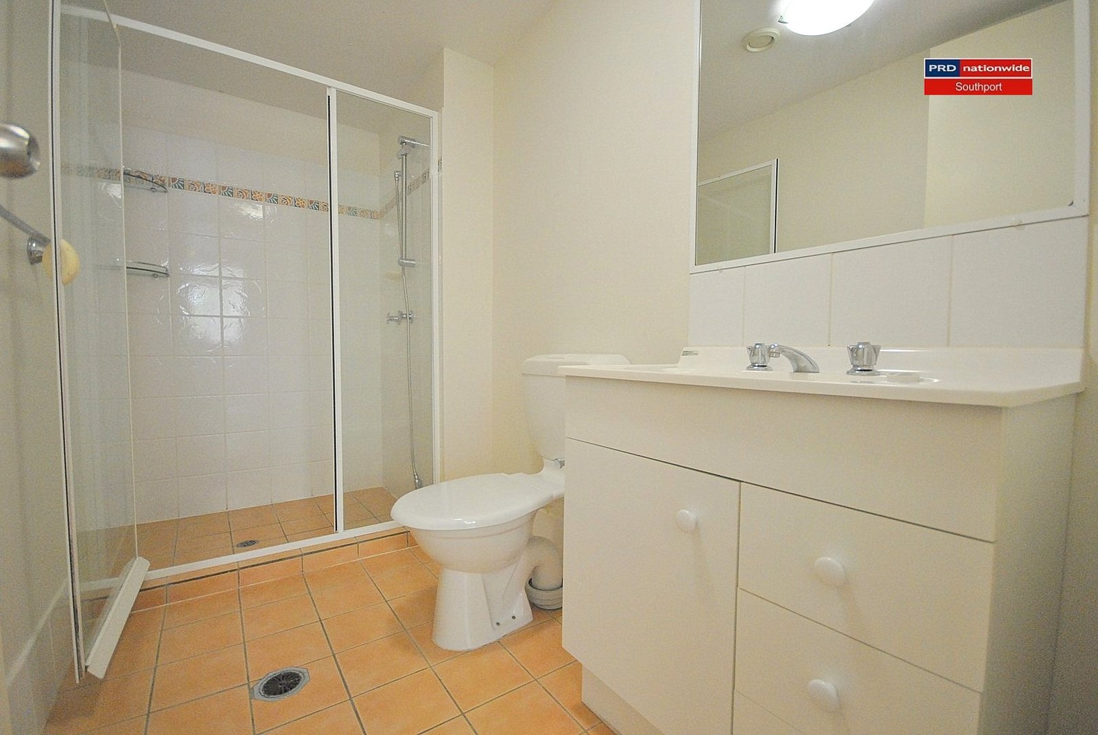 8/12 Gillian Lane SOUTHPORT 8