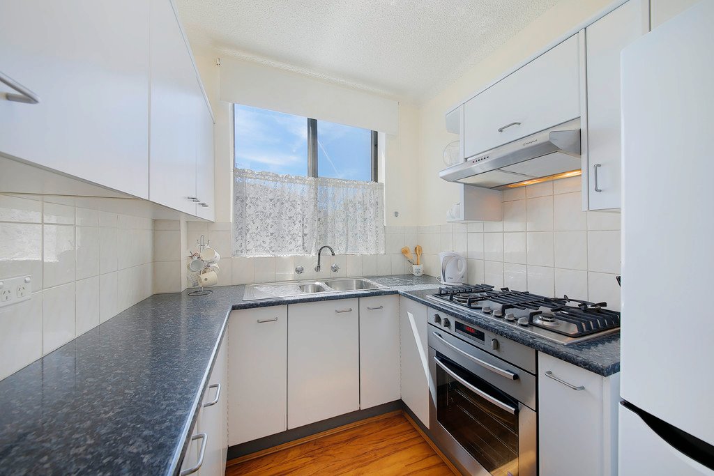 8/12 Grace Campbell Crescent HILLSDALE 2
