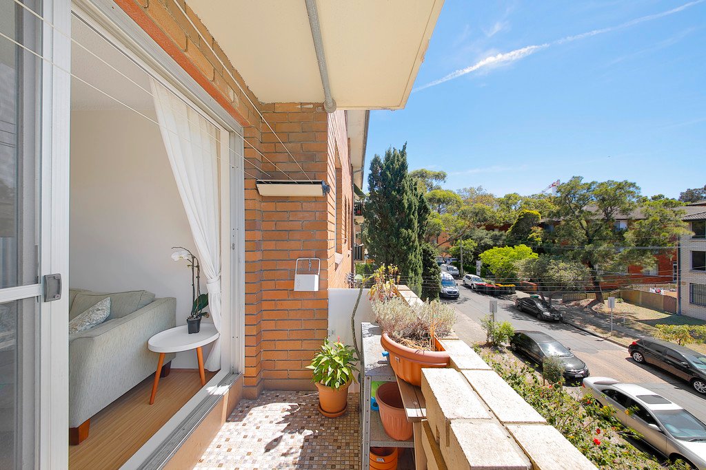 8/12 Grace Campbell Crescent HILLSDALE 3