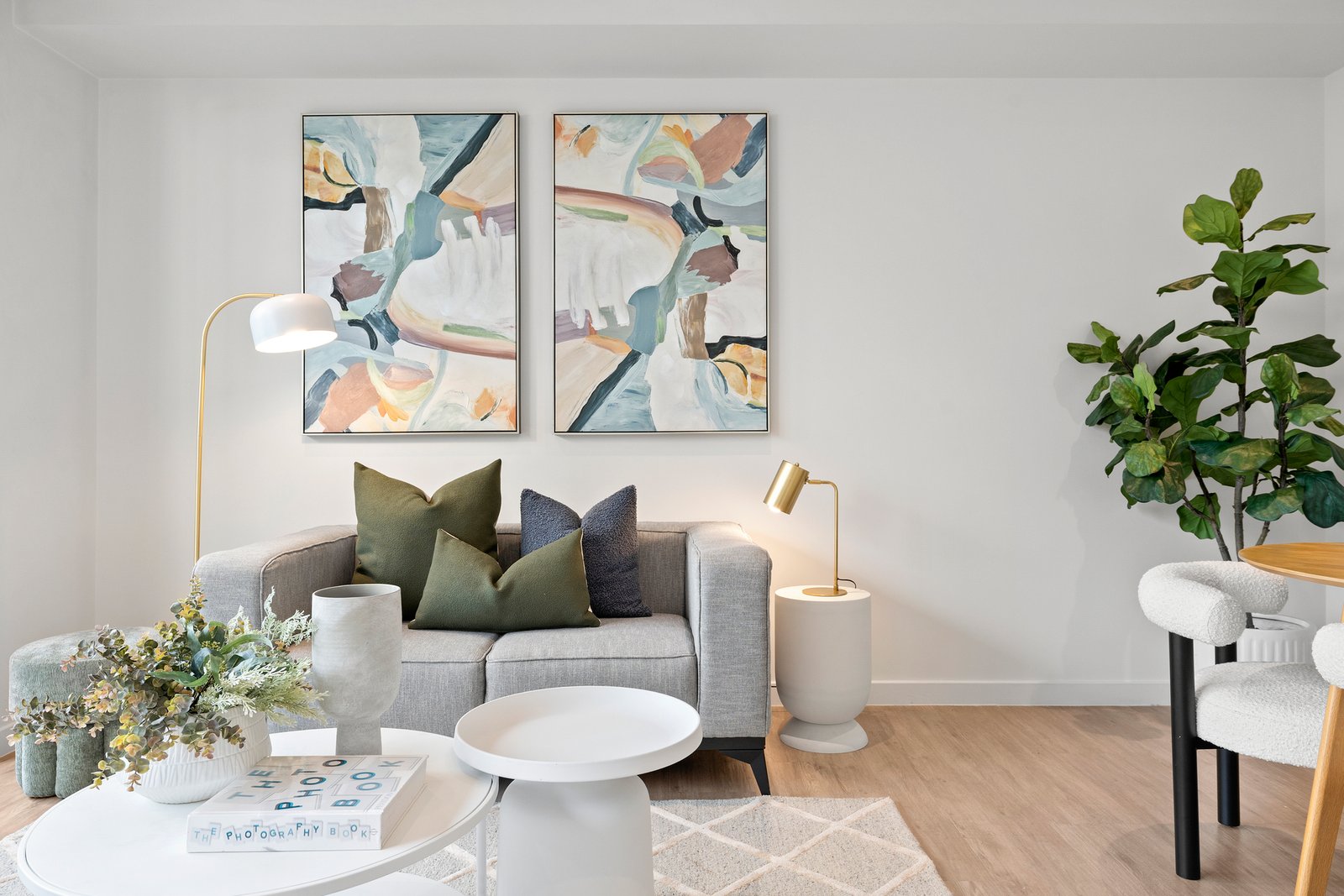 Gallery: 8/12 Llaneast Street