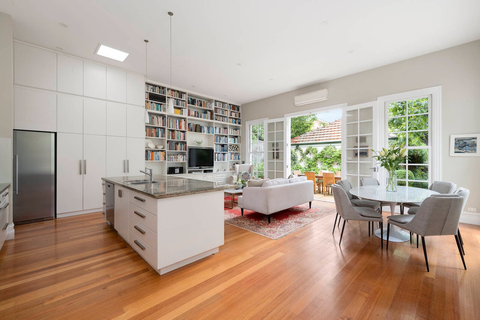 Real Estate and Property in 812 Malvern Road, Armadale, VIC