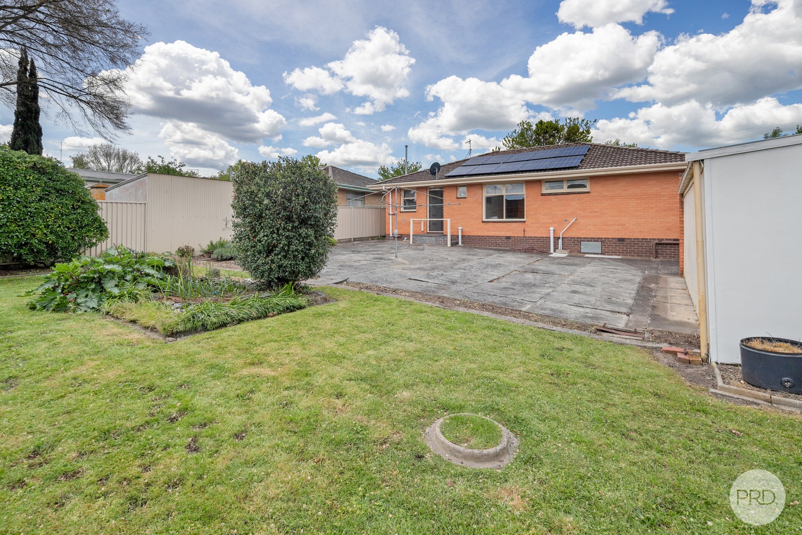 812 Talbot Street South REDAN 13