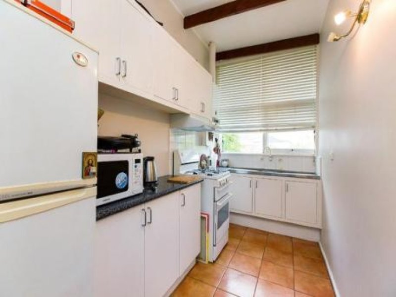 Gallery: 8/120 Charman Road