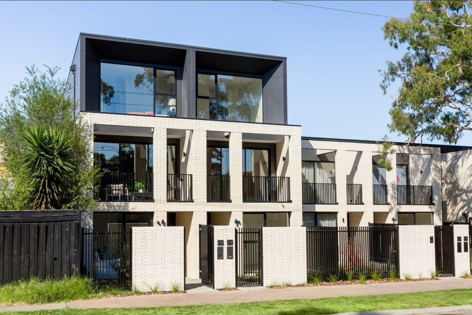 Gallery: 8/124 White Street