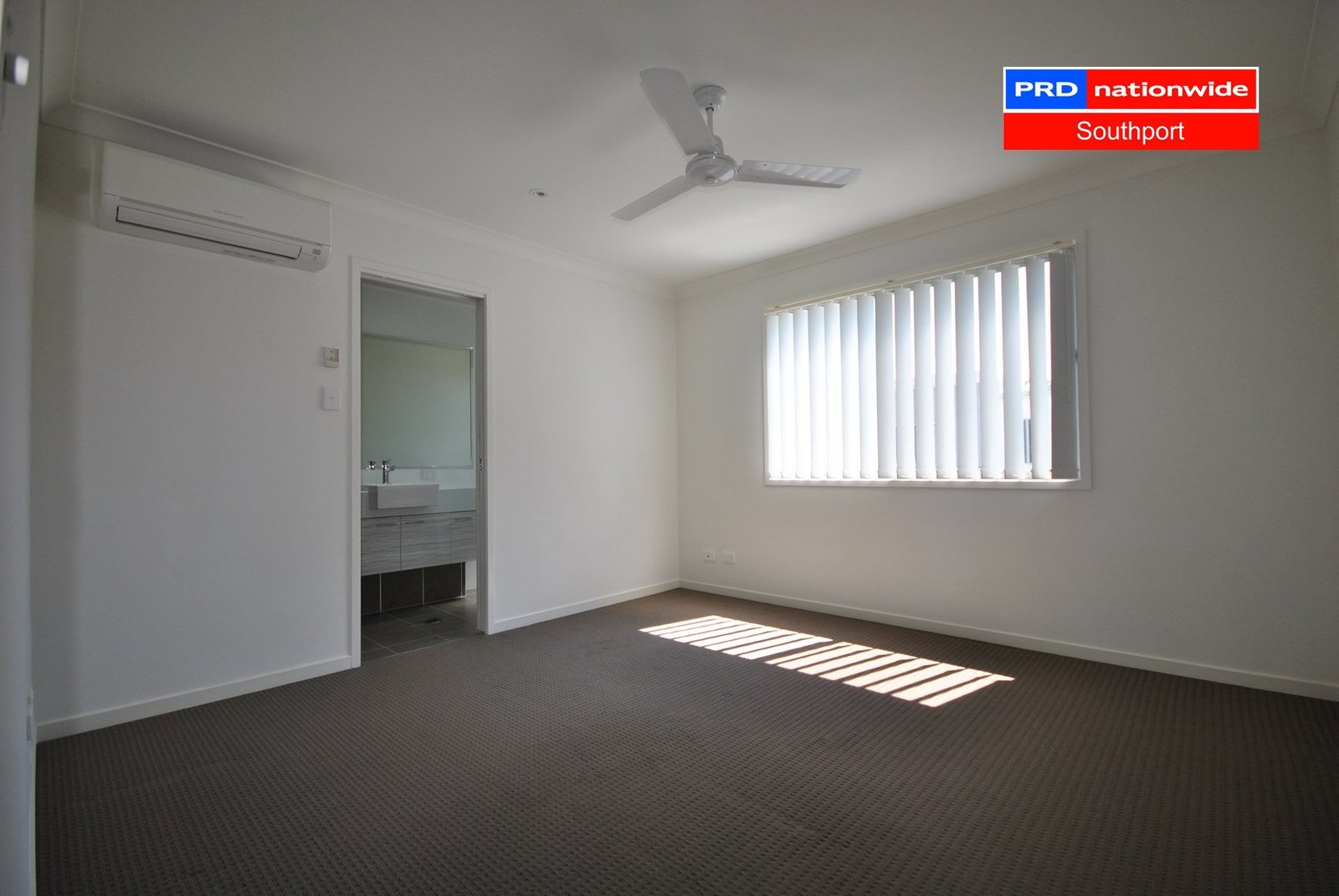 8/126 Central Street LABRADOR 9