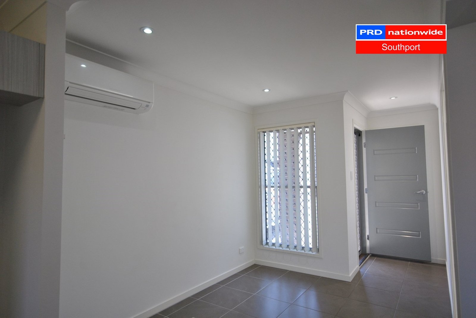 8/126 Central Street LABRADOR 14