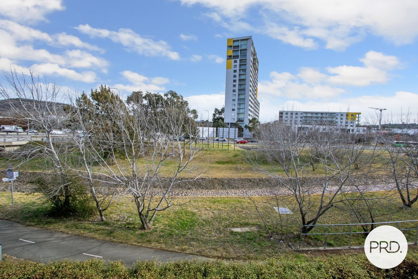 8/128 Easty Street PHILLIP 15