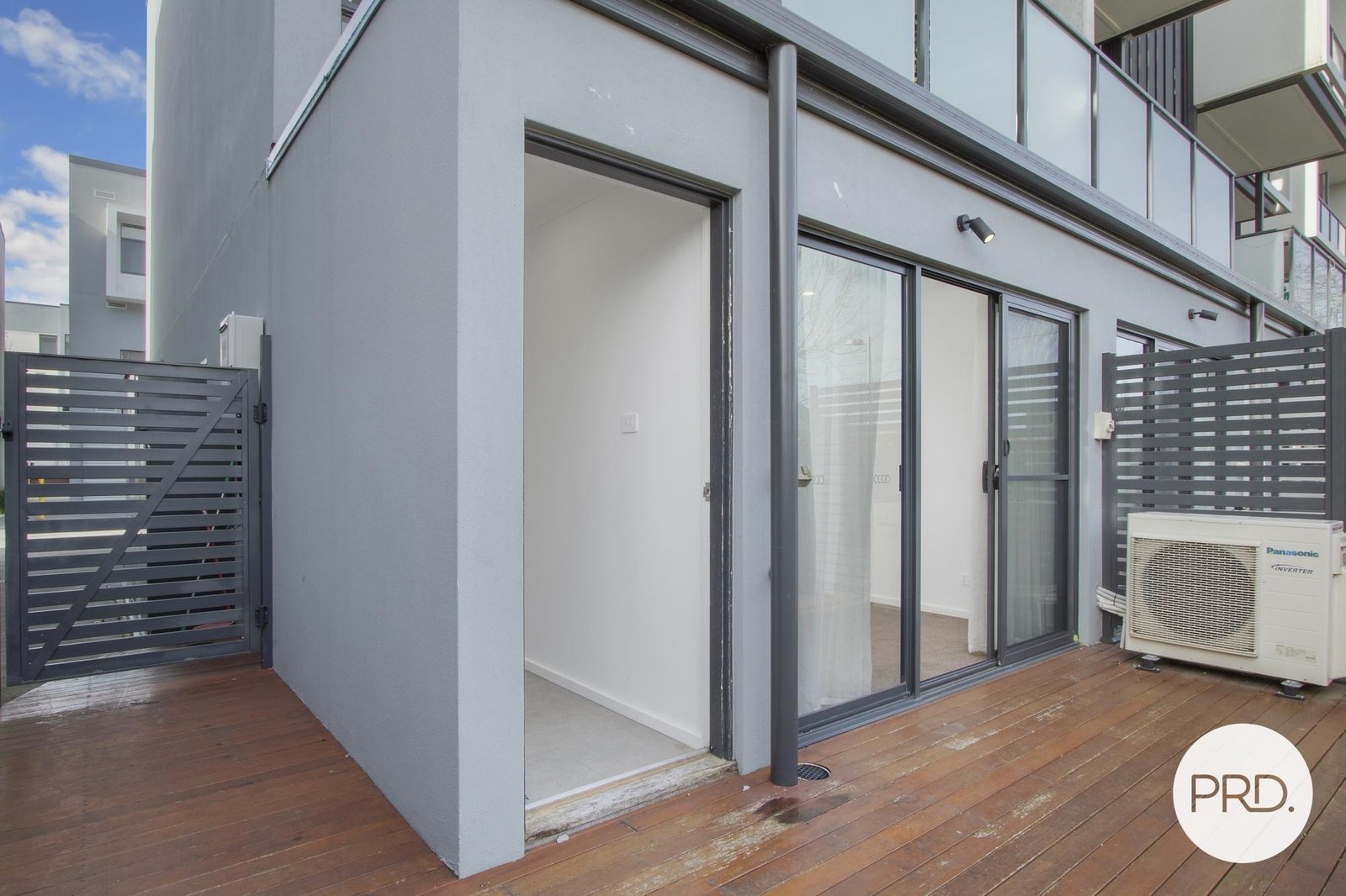 8/128 Easty Street PHILLIP 26