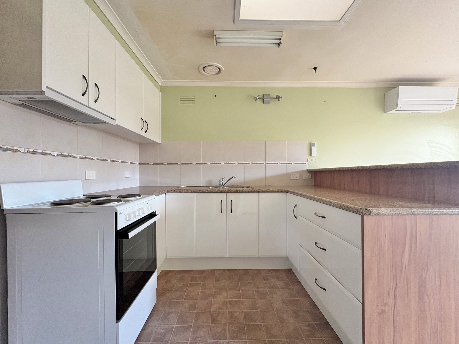 Gallery: 8/128 Elizabeth Street
