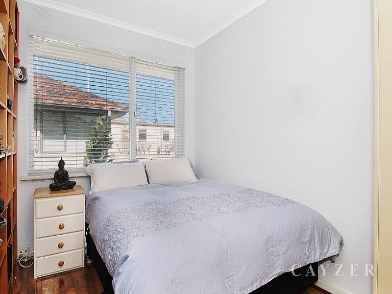 Gallery: 8/13-15 Gourlay Street