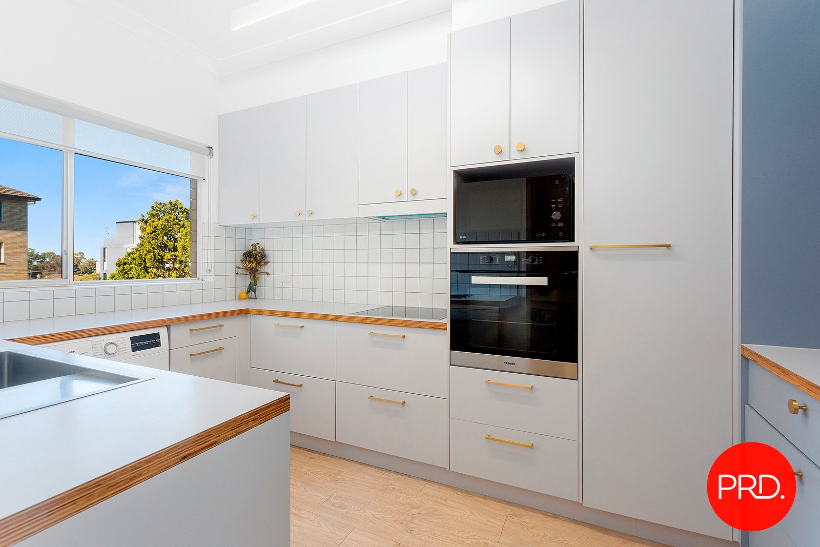 8/13-17 English Street KOGARAH 4