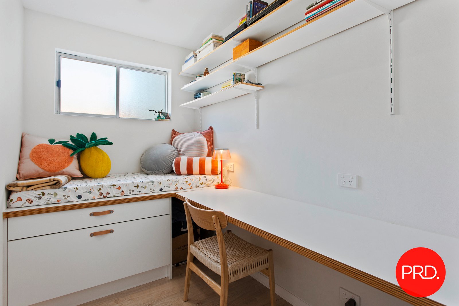 8/13-17 English Street KOGARAH 9