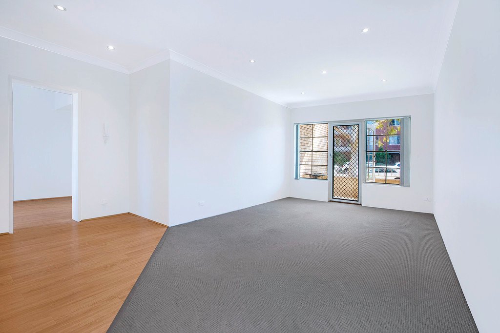 8/13 English Street KOGARAH 3