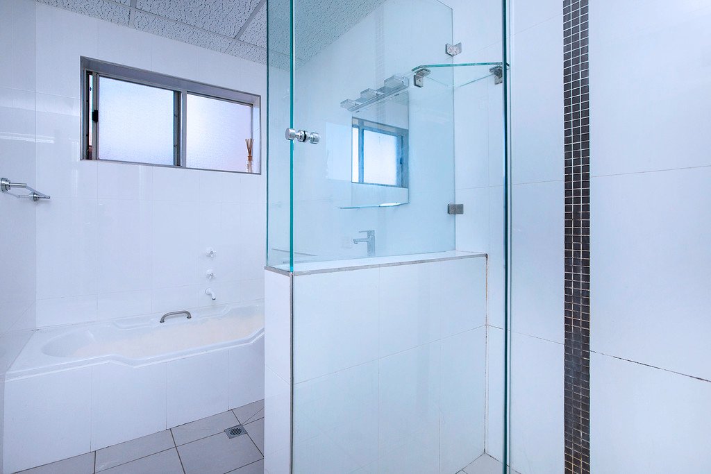 8/13 English Street KOGARAH 4