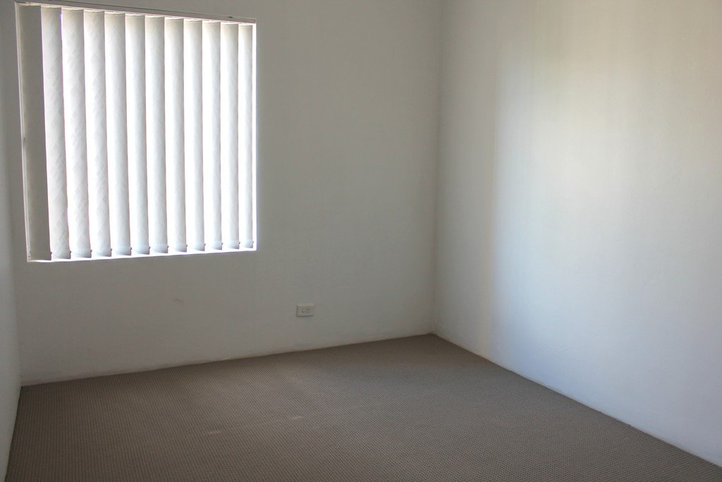 8/13 English Street KOGARAH 3