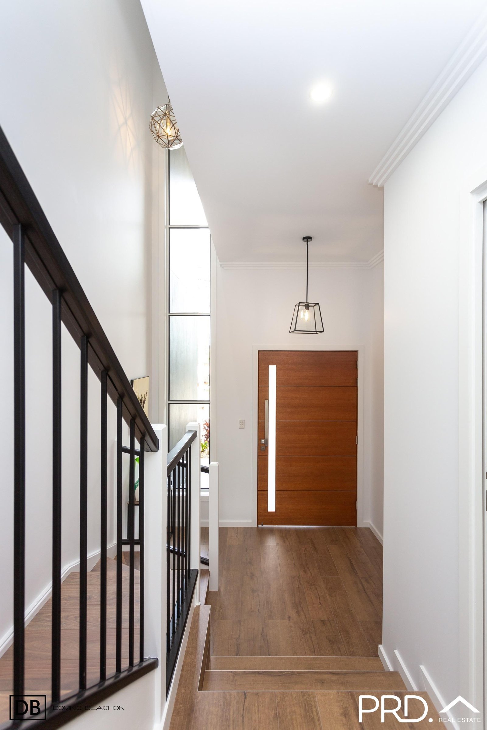 813 Henry Lawson Drive PICNIC POINT 2