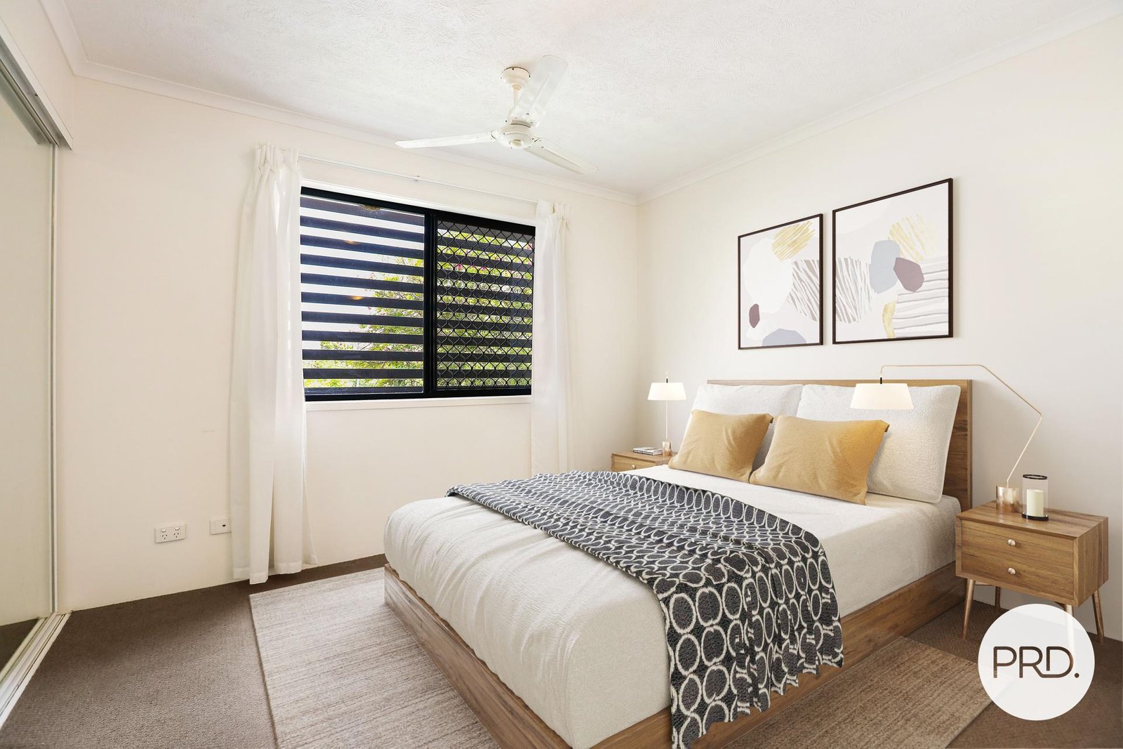 8/13 Johnston Street SOUTHPORT 4