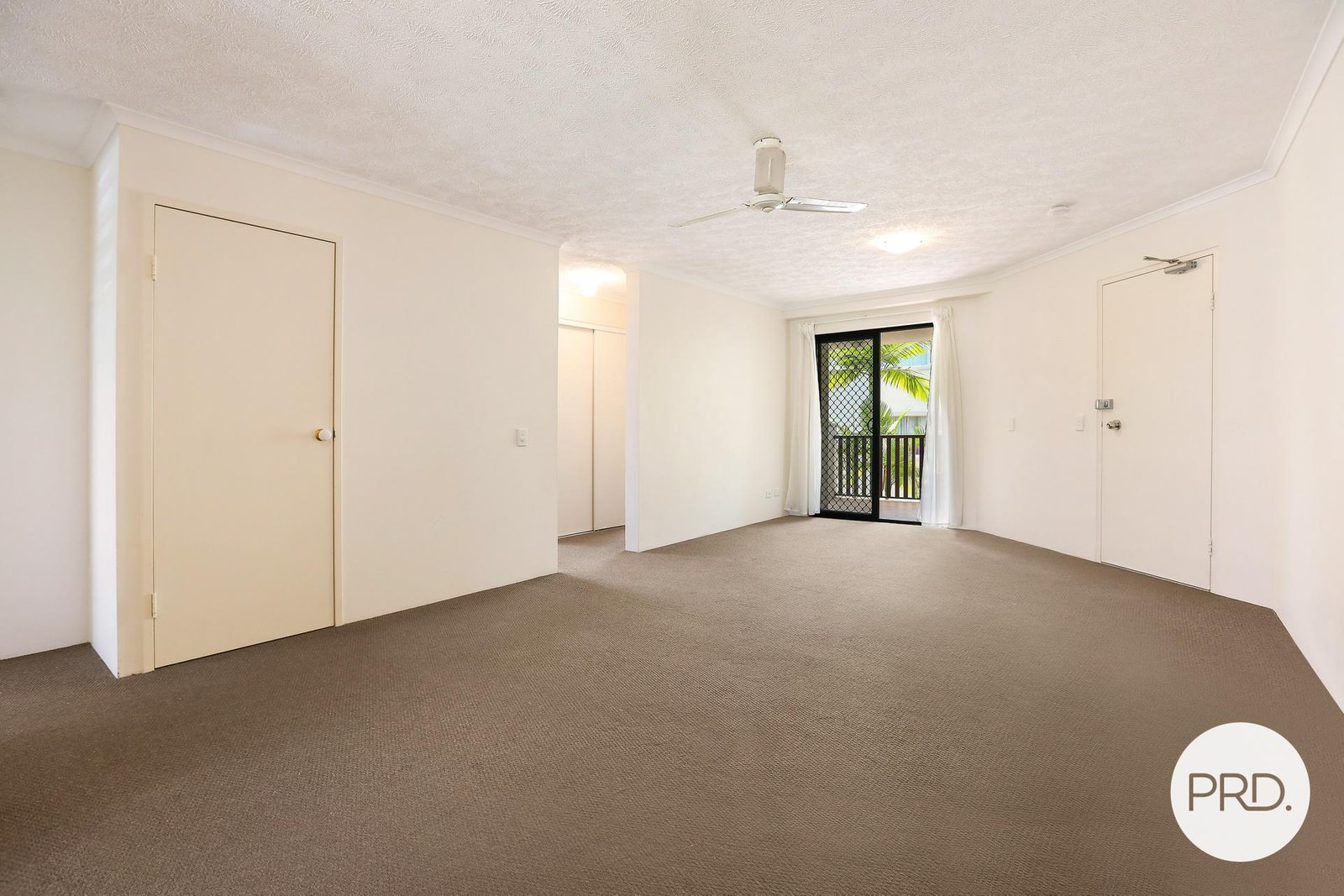 8/13 Johnston Street SOUTHPORT 10