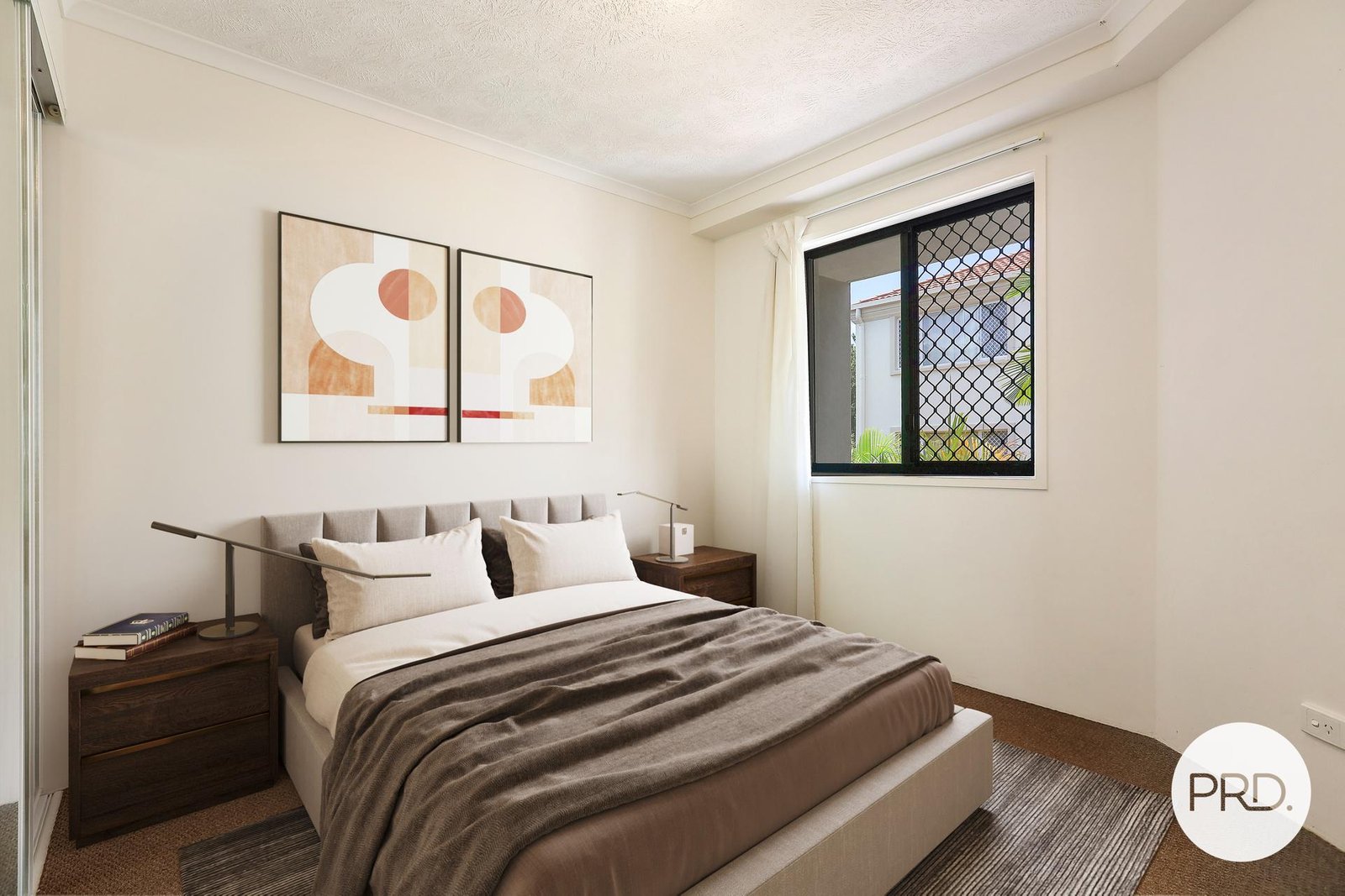 8/13 Johnston Street SOUTHPORT 5