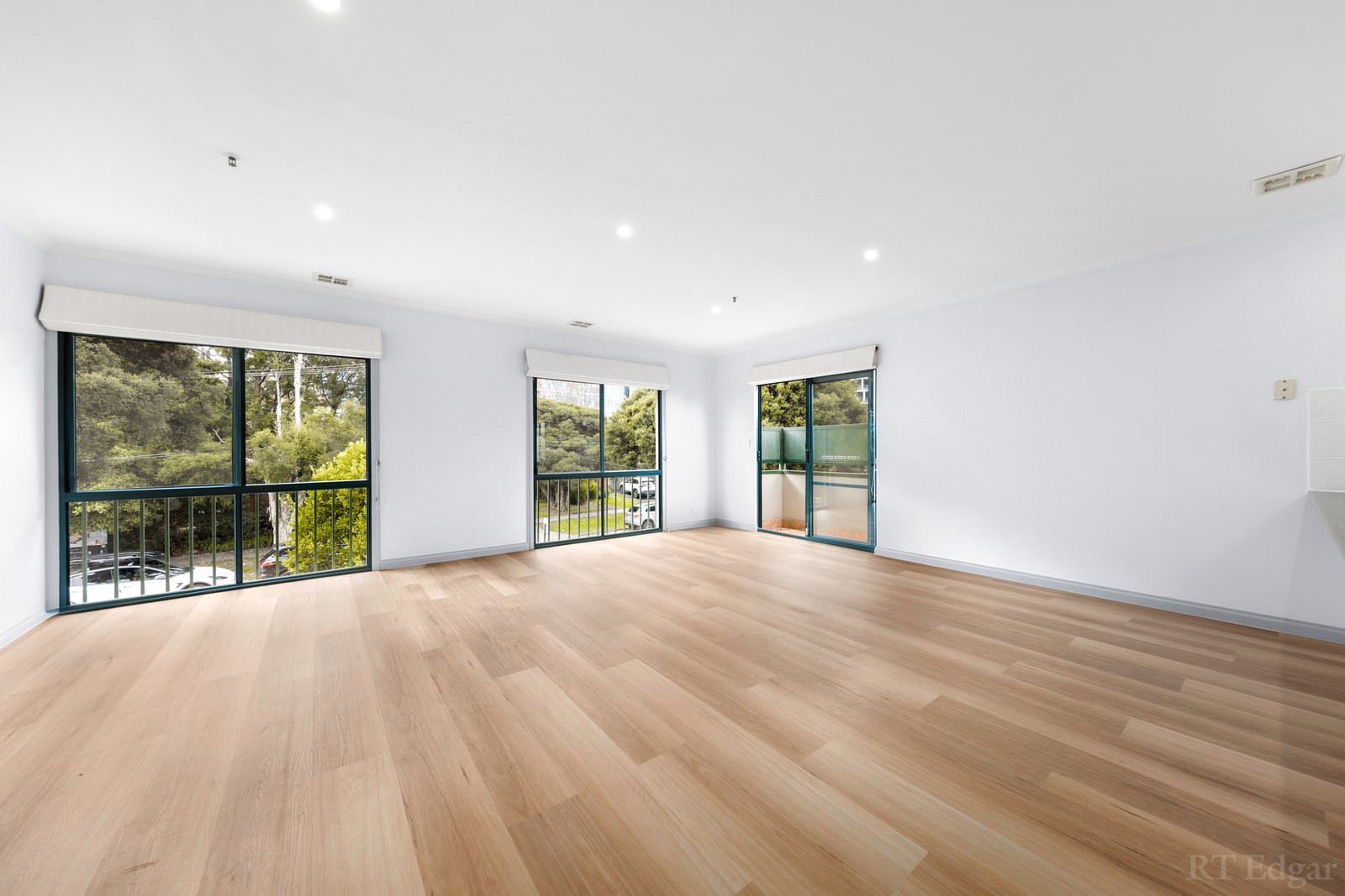 Real Estate and Property in 8/13 Oxford Street, Box Hill, VIC