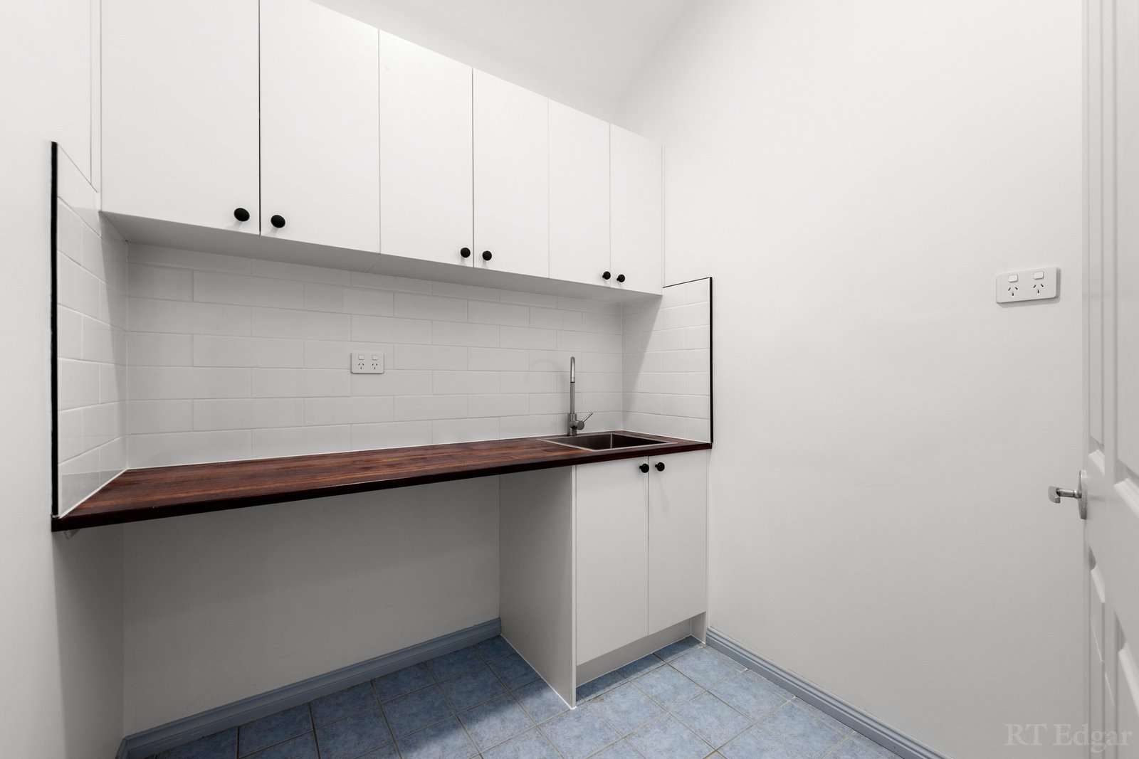 Real Estate and Property in 8/13 Oxford Street, Box Hill, VIC